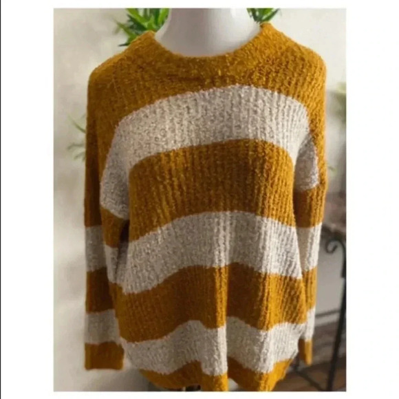 🆕Pink Rose Super Soft Striped Sweater L🆕 - Picture 2 of 10